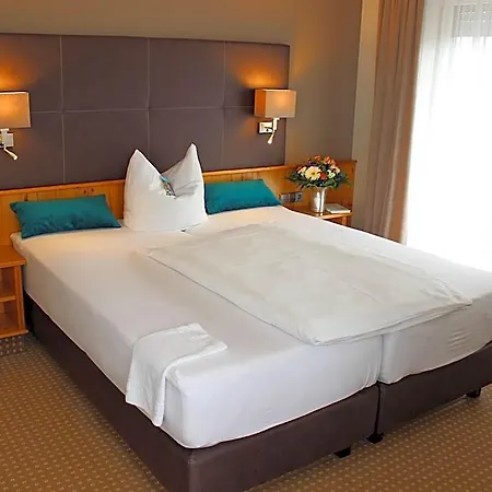 Hotell Feckl 4*